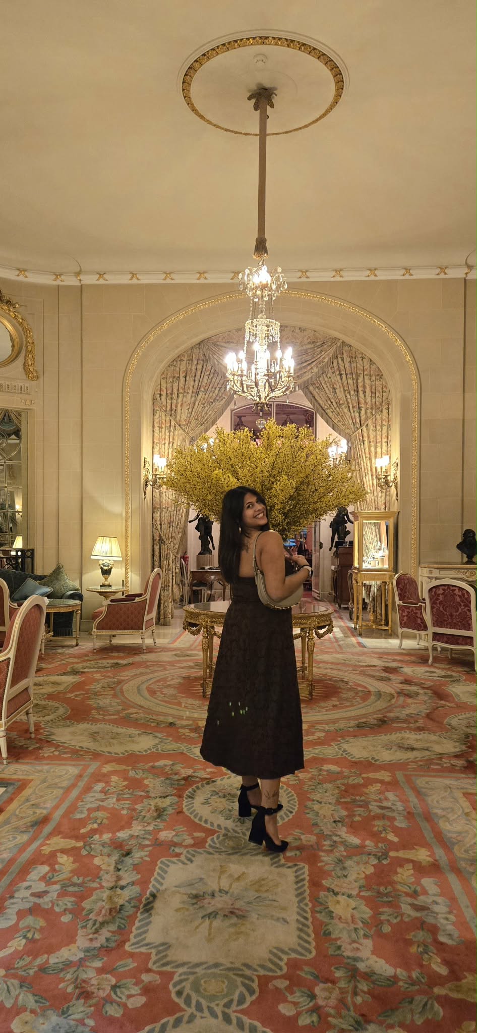 Sim in a luxury hospitality setting